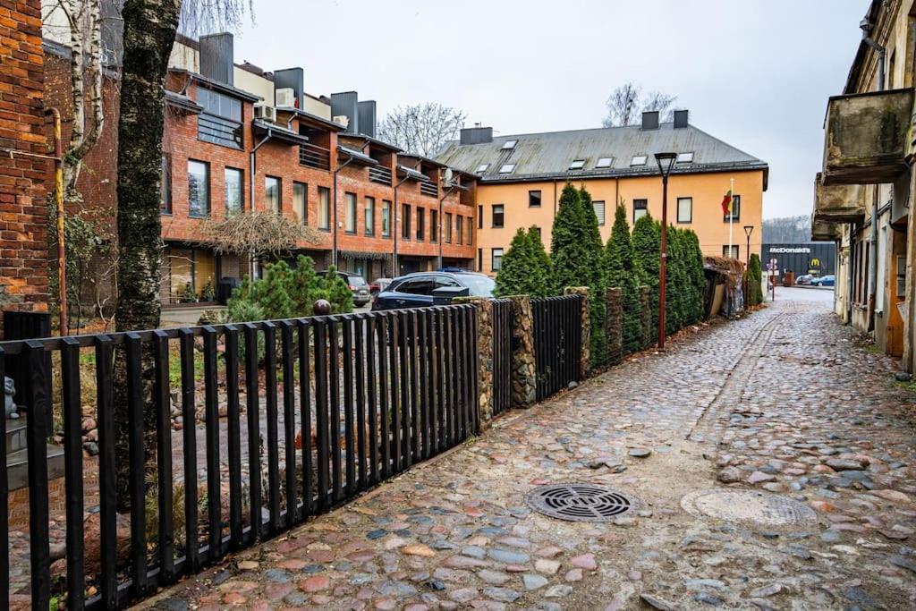 Modern Flat In Old Town Kaunas - Free Parking & Self Check-In Exterior foto